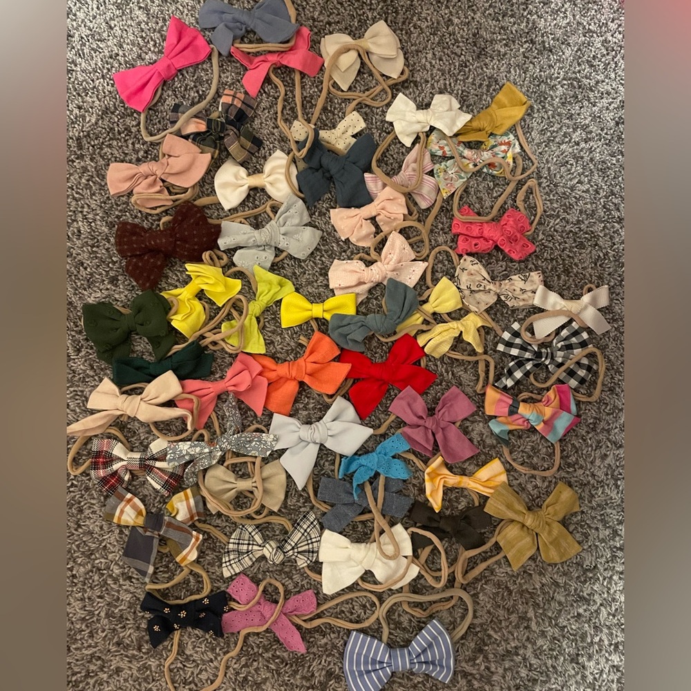 Lot of 50 Little Poppy Co Bows